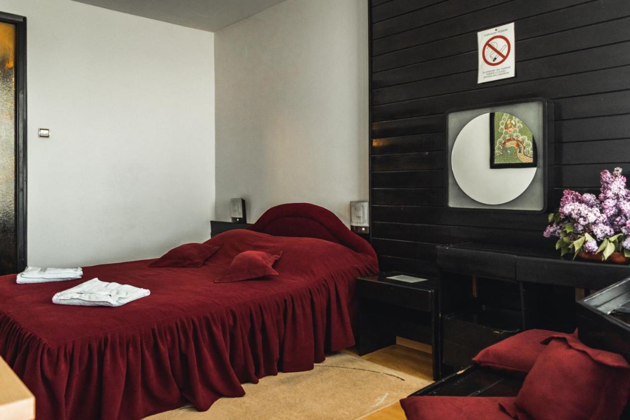 Hotel Lepenski Vir 돈지 밀라노바츠 외부 사진