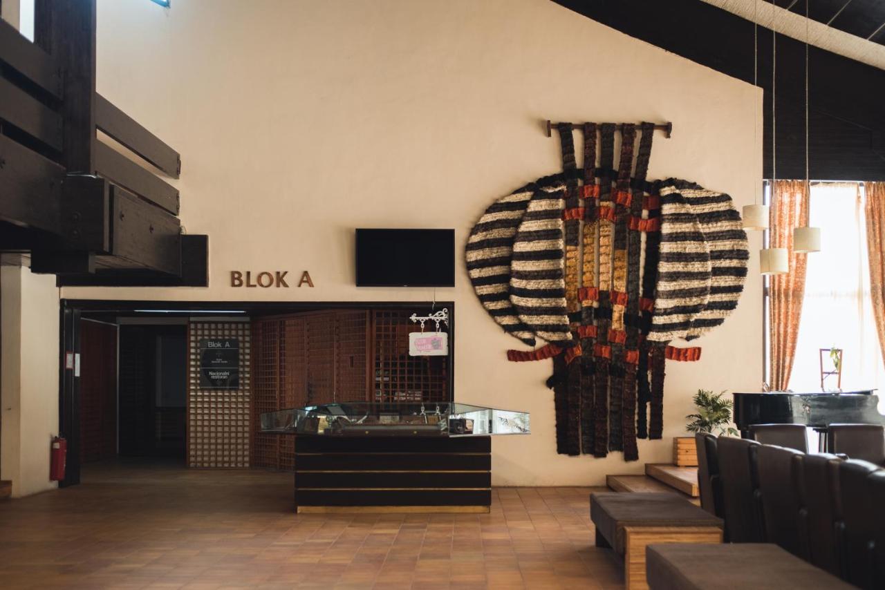 Hotel Lepenski Vir 돈지 밀라노바츠 외부 사진