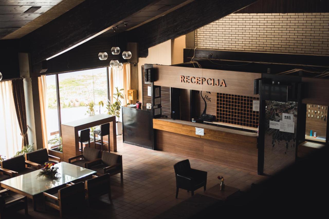 Hotel Lepenski Vir 돈지 밀라노바츠 외부 사진